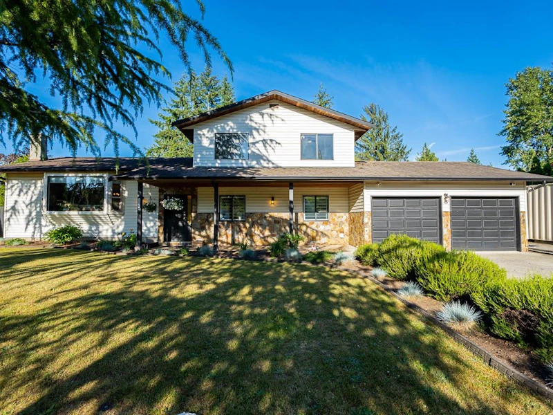 5876 191a Street, Surrey BC V3S 7N1