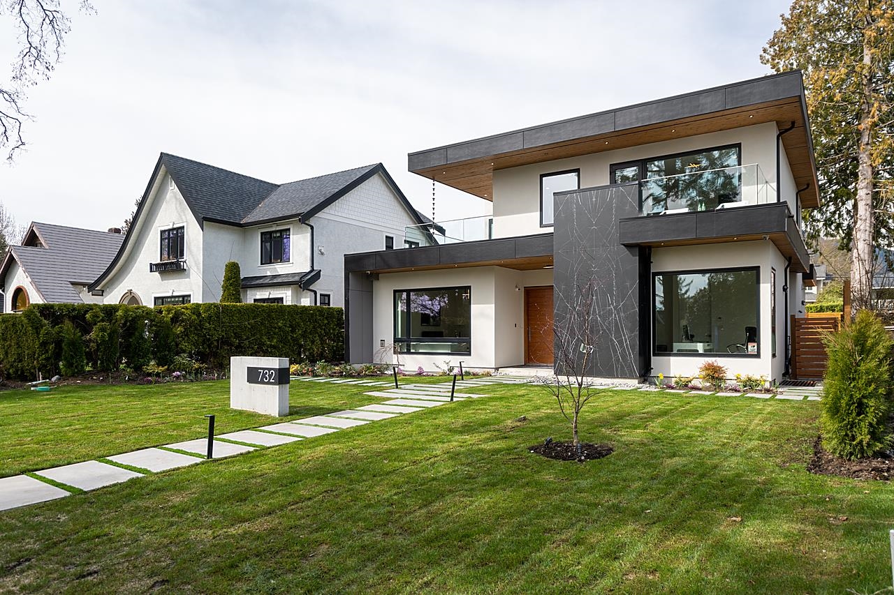 732 E 11th Street, North Vancouver, BC, V7L 2H8