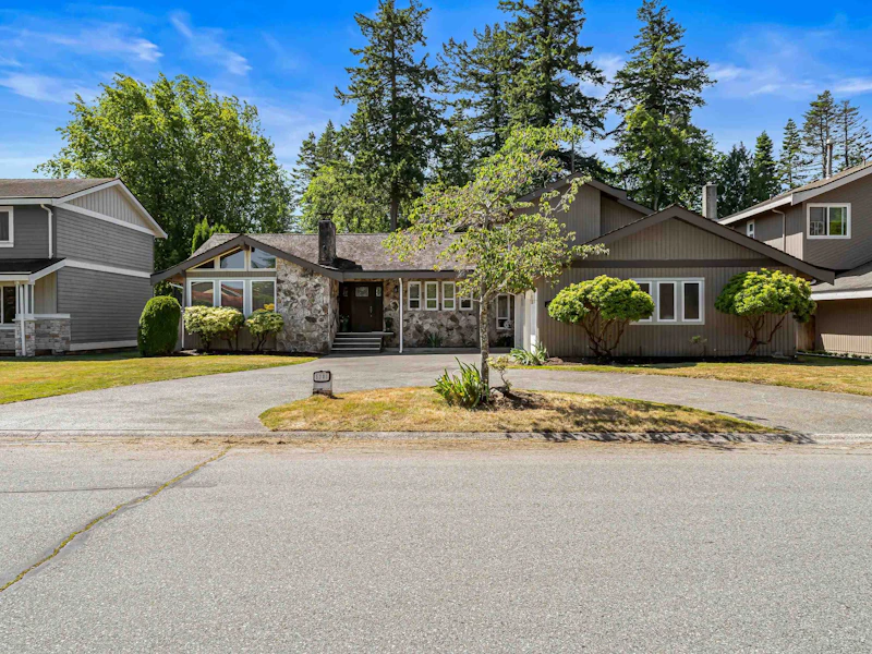 5390 Wallace Avenue, Delta BC V4M 1A1