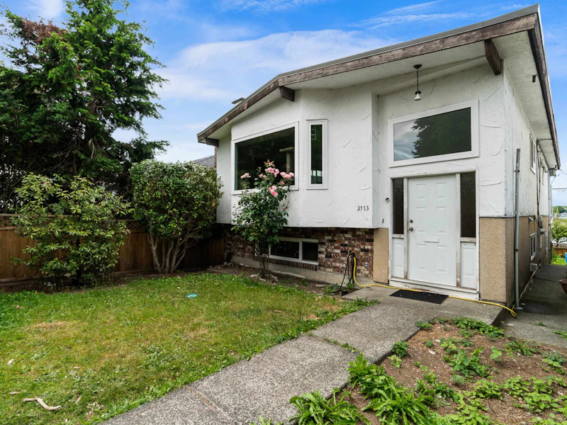 3173 E 16th Avenue, Vancouver BC V5M 2M7