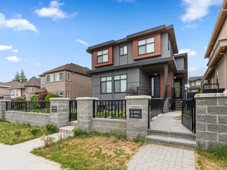 8033 Ash Street, Vancouver, BC, V6P 3L8