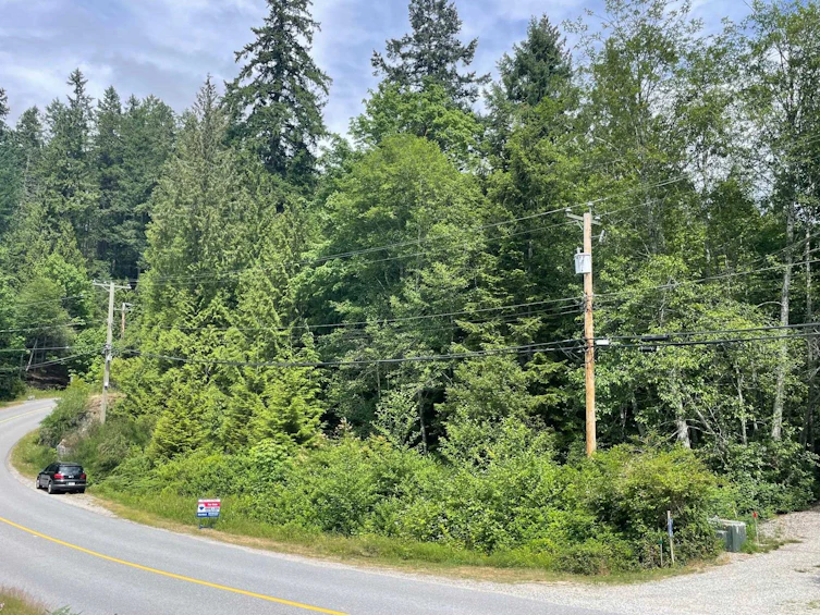 LOT 1 Brooks Road, Halfmoon Bay, BC, V7Z 1G1
