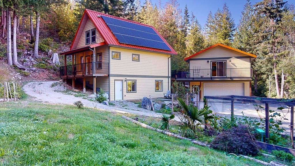 5823 Leaning Tree Road, Halfmoon Bay, BC, V7Z 1C2