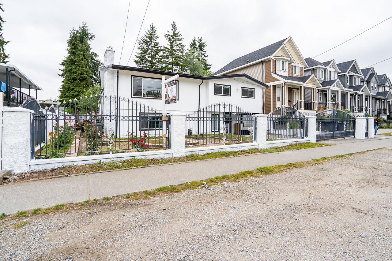 10575 132 Street, Surrey, BC, V3T 3V5