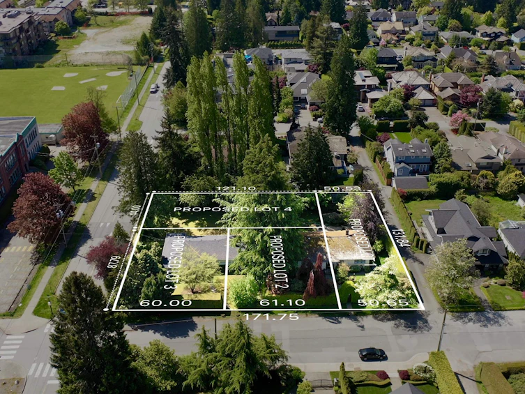 2216 Jefferson Avenue, West Vancouver, BC, V7V 2A8
