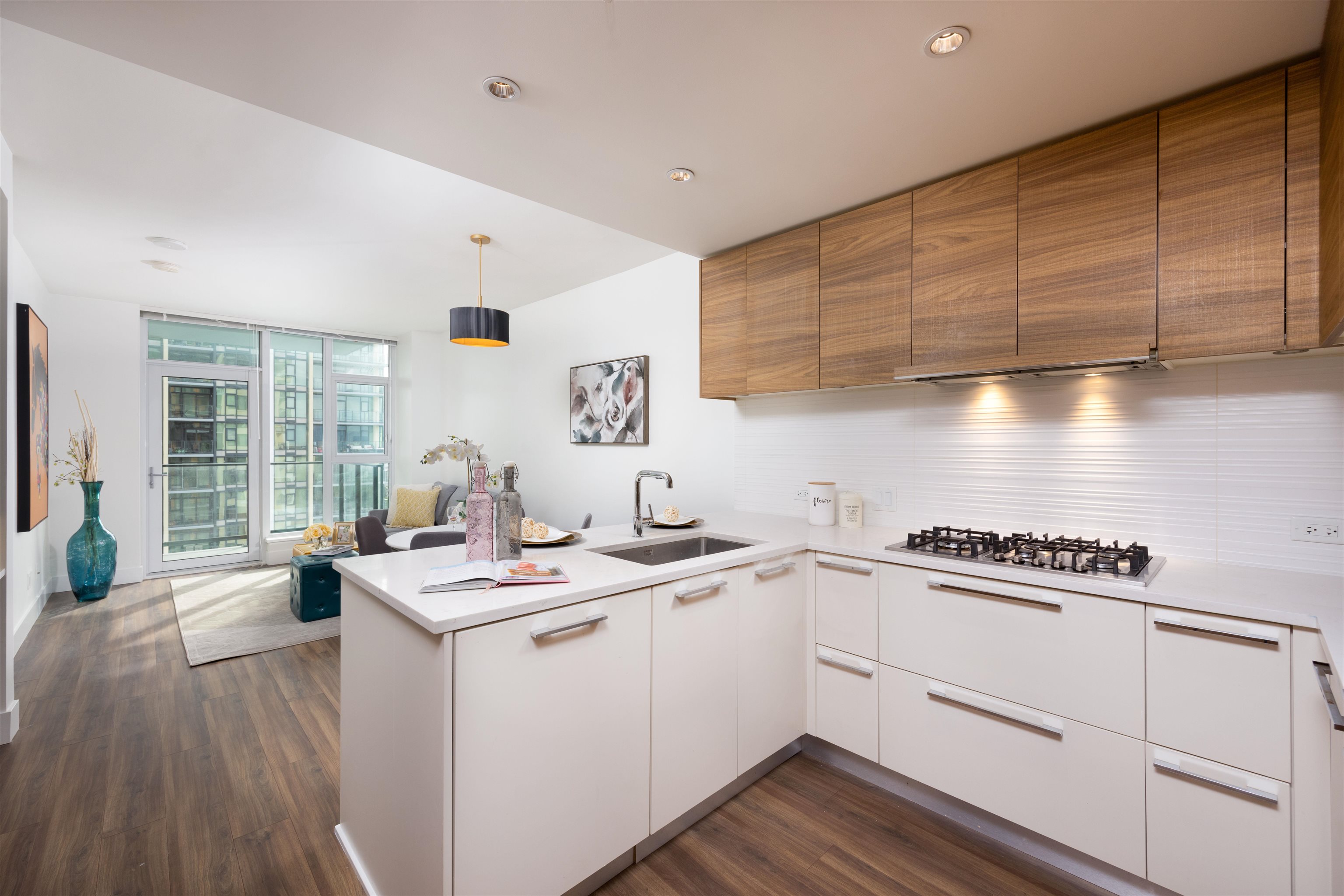 2011-7303 Noble Lane, Burnaby, BC, V3N 0H2