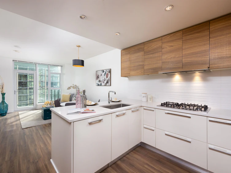 2011-7303 Noble Lane, Burnaby, BC, V3N 0H2
