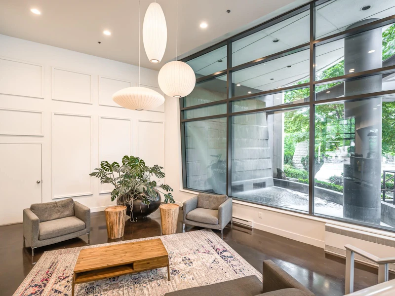 2010 - 501 Pacific Street, Vancouver BC V6Z 2X6