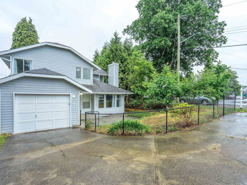 738 Brada Drive, Coquitlam BC V3J 4J1