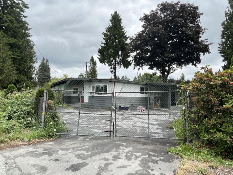 21896 Lougheed Highway, Maple Ridge, BC, V2X 2S4