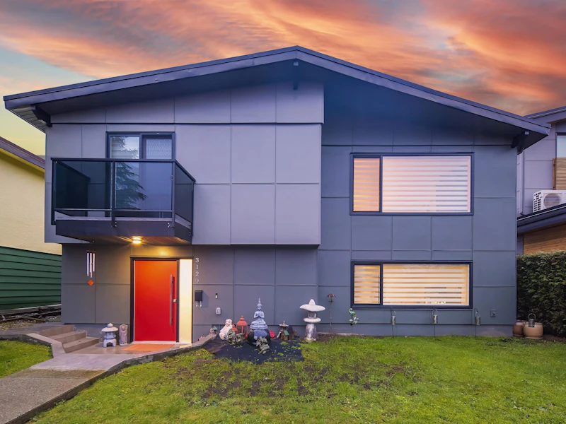 3120 E 15th Avenue, Vancouver BC V5M 2L2