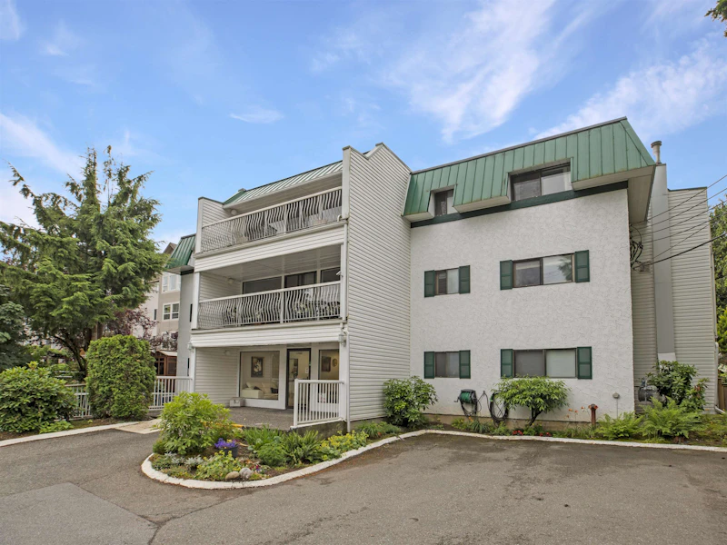 302 - 33464 George Ferguson Way, Abbotsford BC V2S 2L8