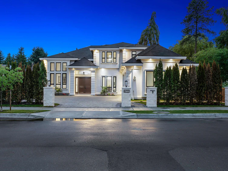7555 Armstrong Street, Richmond, BC, V6Y 0K5