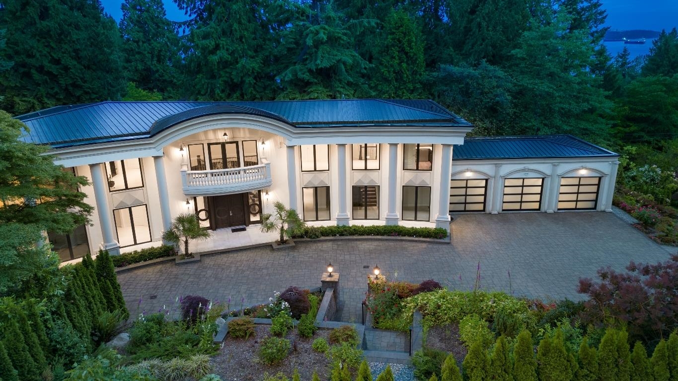 1760 29th Street, West Vancouver, BC, V7V 4M8
