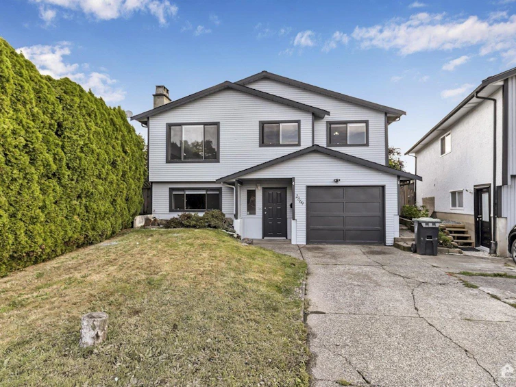 2369 Wakefield Court, Langley, BC, V2Y 1E4