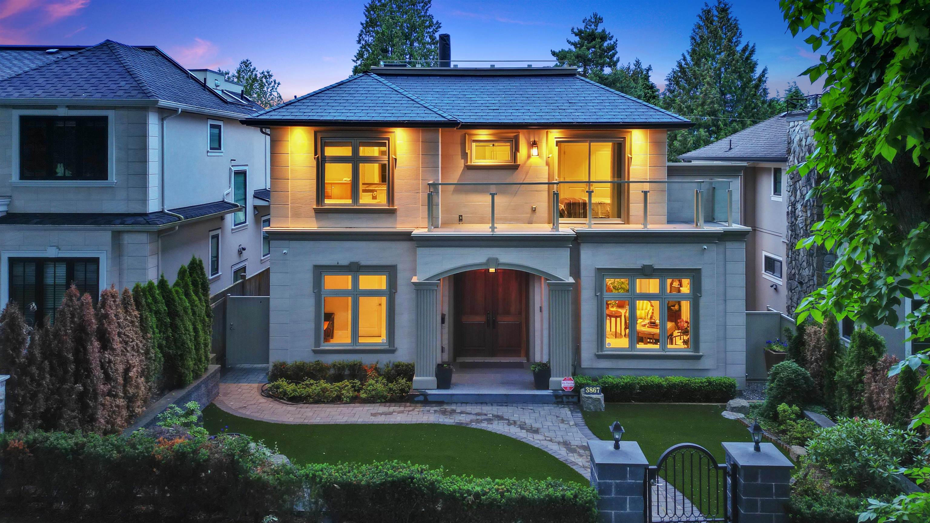 3867 W 14th Avenue, Vancouver, BC, V6R 2X1