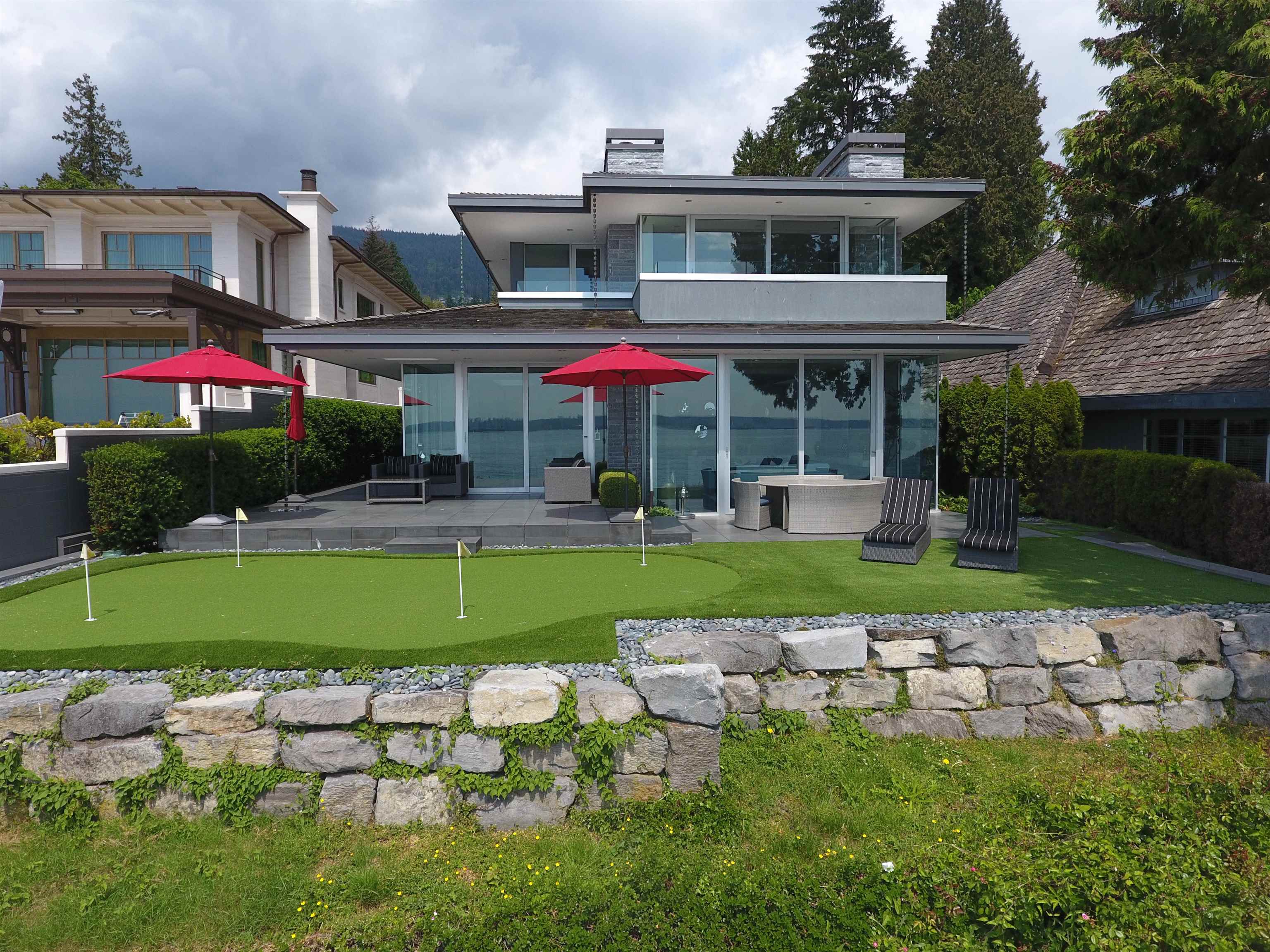 2878 Bellevue Avenue, West Vancouver, BC, V7V 1E8