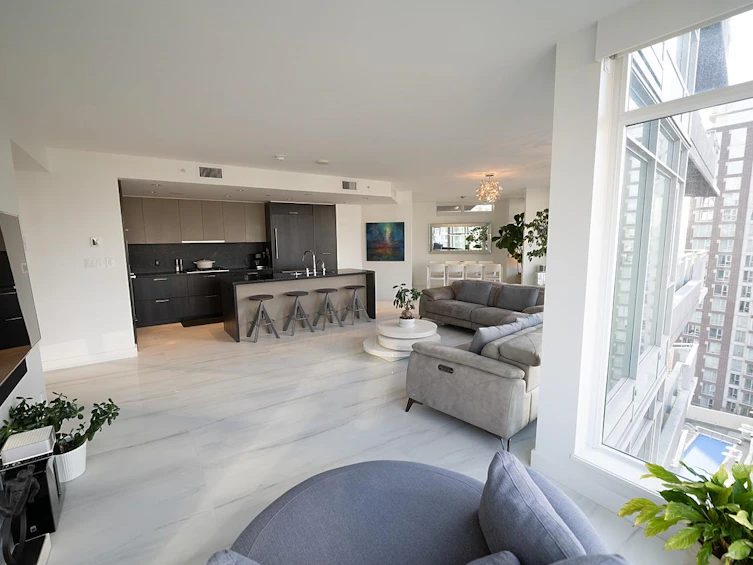 1701-1372 Seymour Street, Vancouver, BC, V6B 0L1