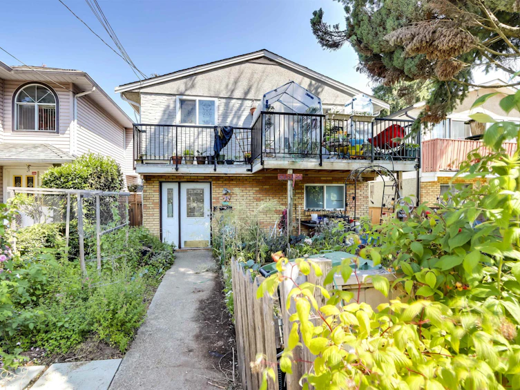 1615 Prairie Avenue, Port Coquitlam, BC, V3B 1T8