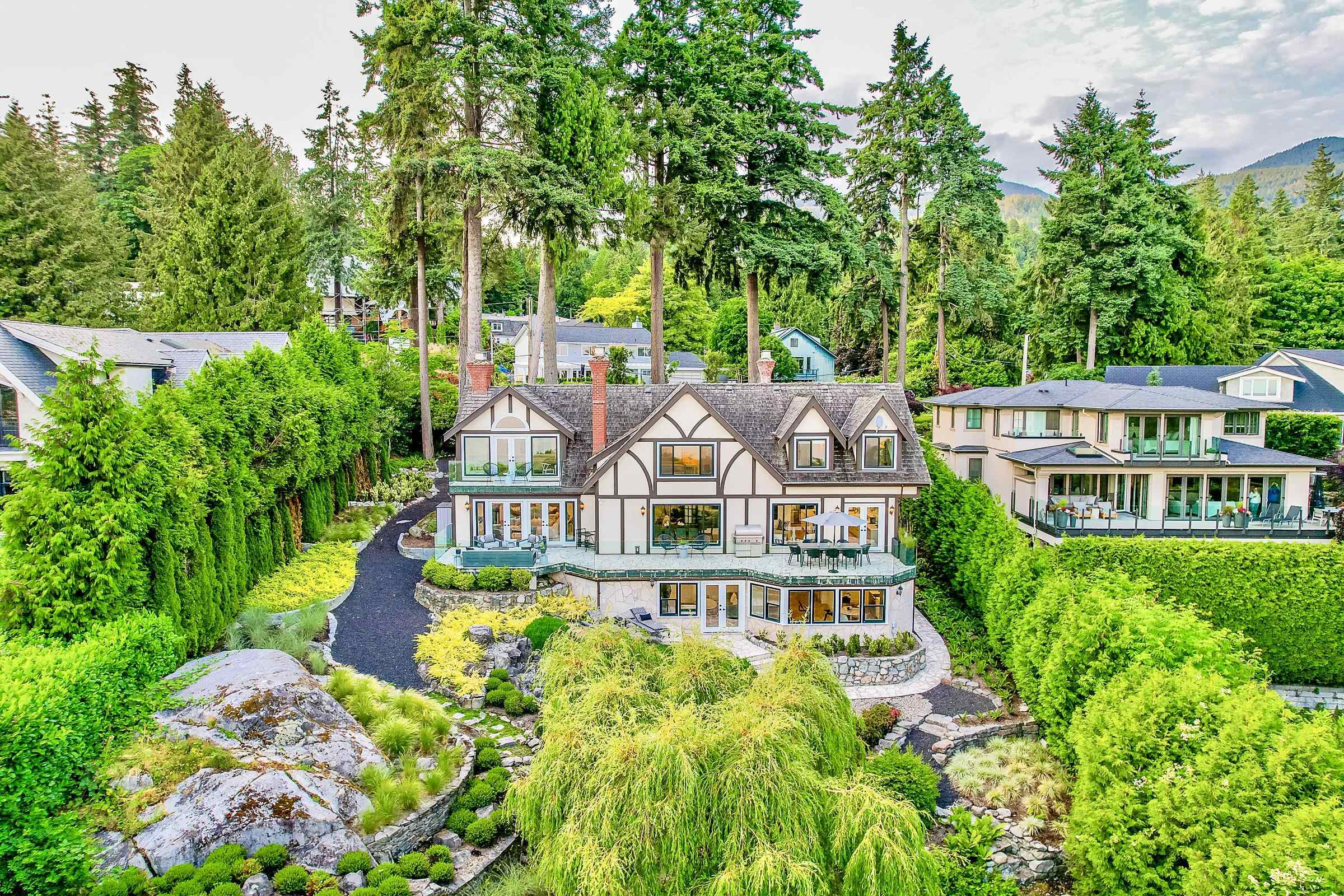 4444 Stone Crescent, West Vancouver, BC, V7W 1B7