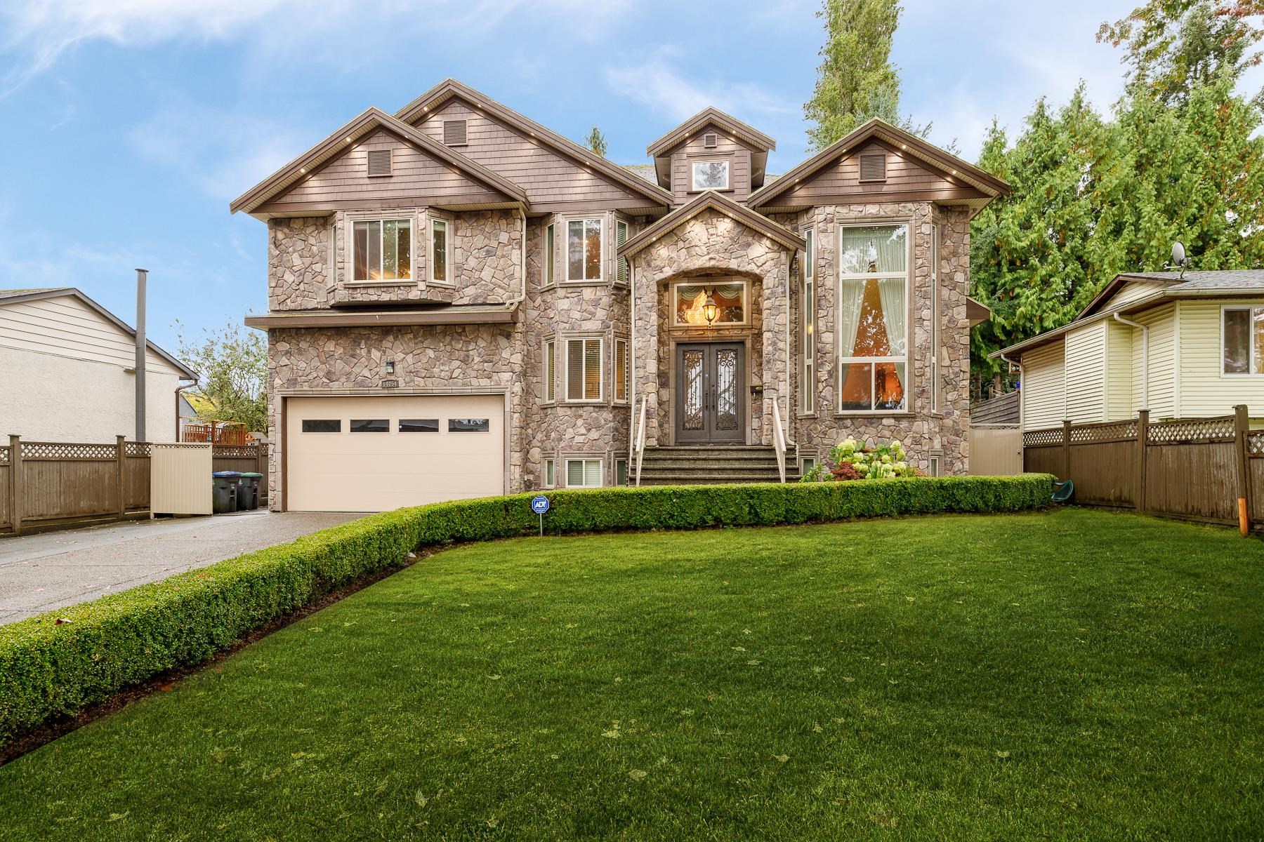 14054 75a Avenue, Surrey, BC, V3W 6T5