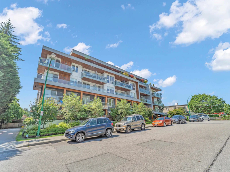 208 - 1327 Draycott Road, North Vancouver BC