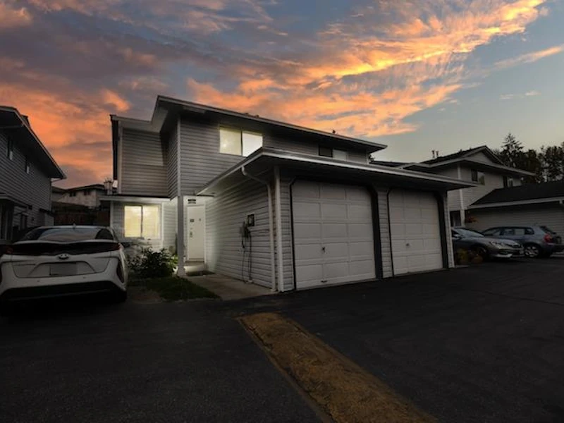 117 - 11255 Harrison Street, Maple Ridge BC V2X 0K1