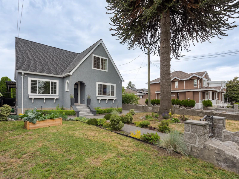 1701 Dublin Street, New Westminster BC V3M 2Z9