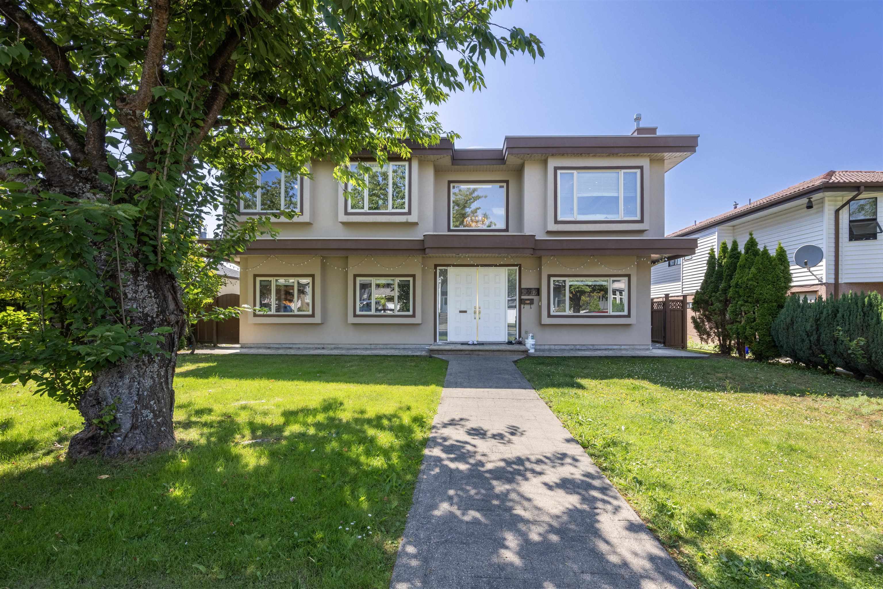 5237 Carleton Court, Burnaby, BC, V5H 2N4