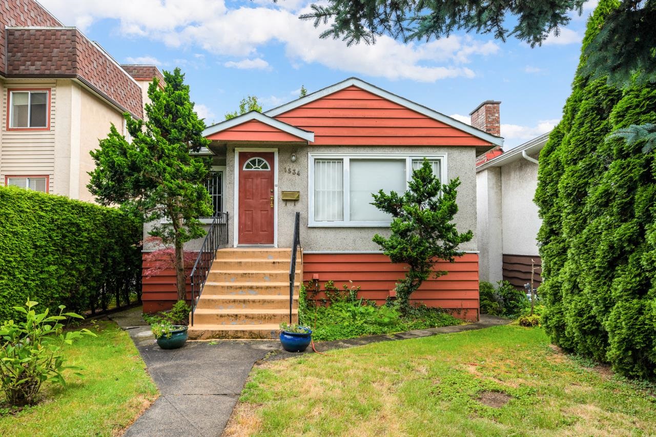 1534 W 71st Avenue, Vancouver, BC, V6P 3C1