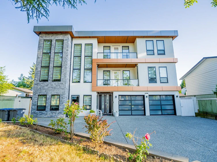 12880 69 Avenue, Surrey, BC, V3W 6W4