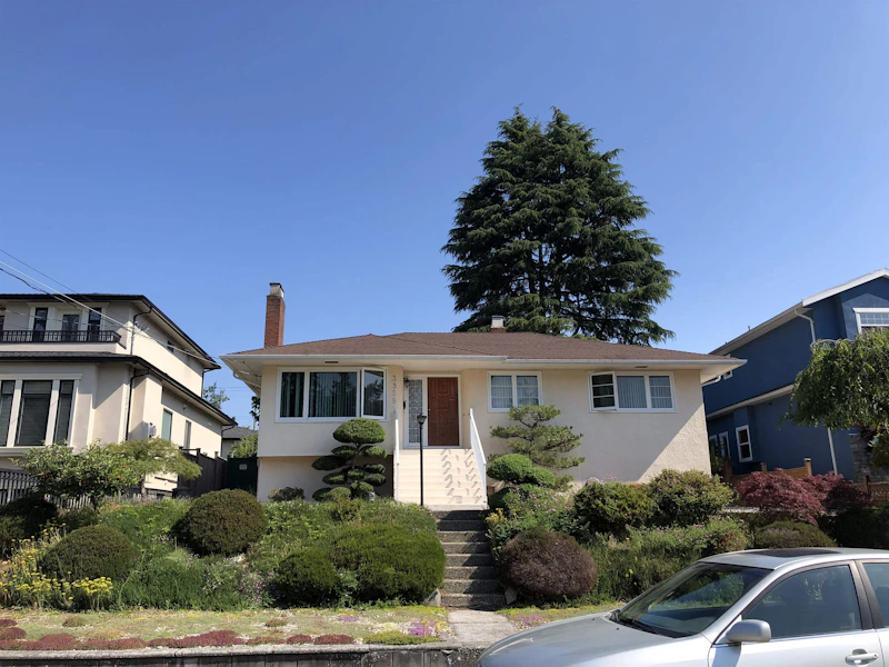 3925 Southwood Street, Burnaby BC V5J 2E5