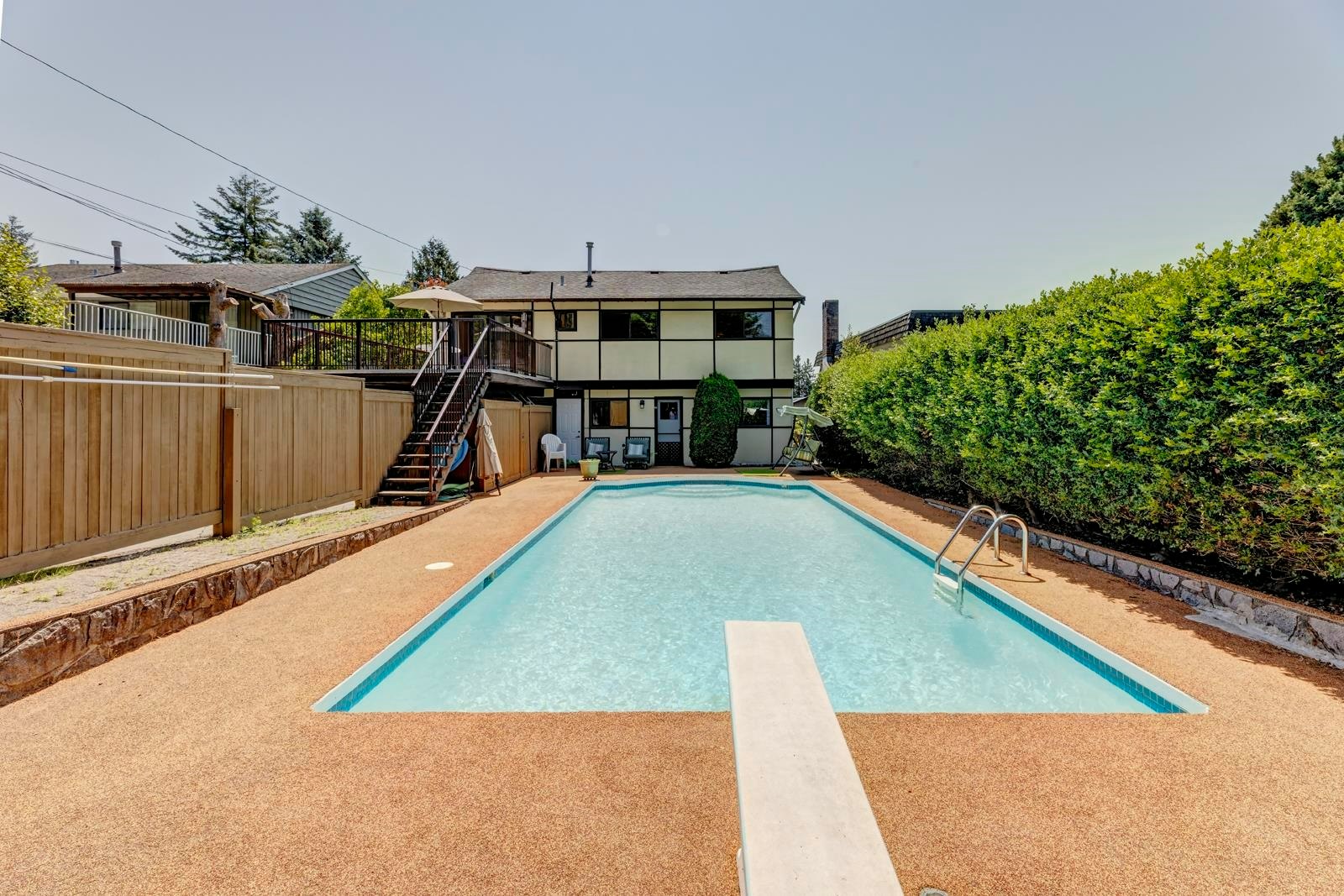 528 W 20th Street, North Vancouver, BC, V7M 1Y7