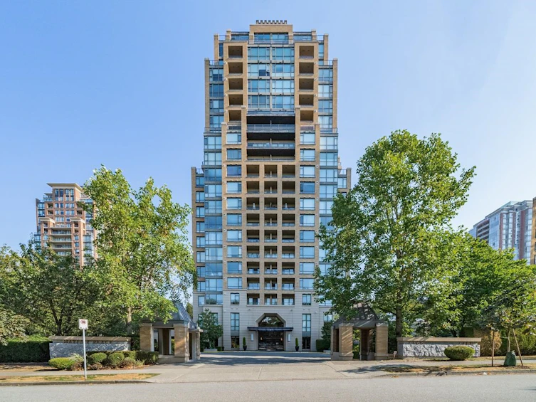 908-7368 Sandborne Avenue, Burnaby, BC, V3N 5C5