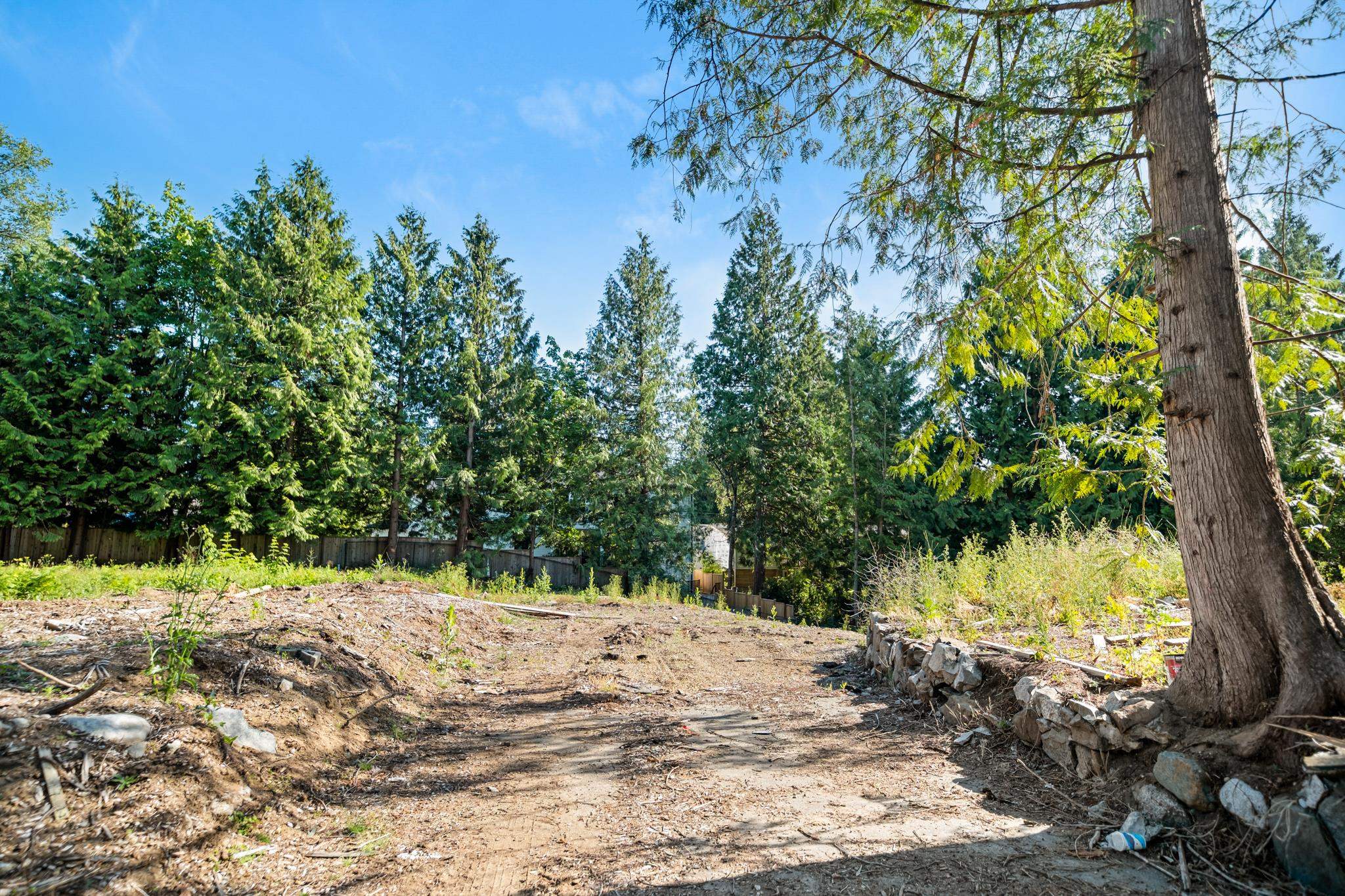 LT.B-20444 46a Avenue, Langley, BC, V3A 3H6