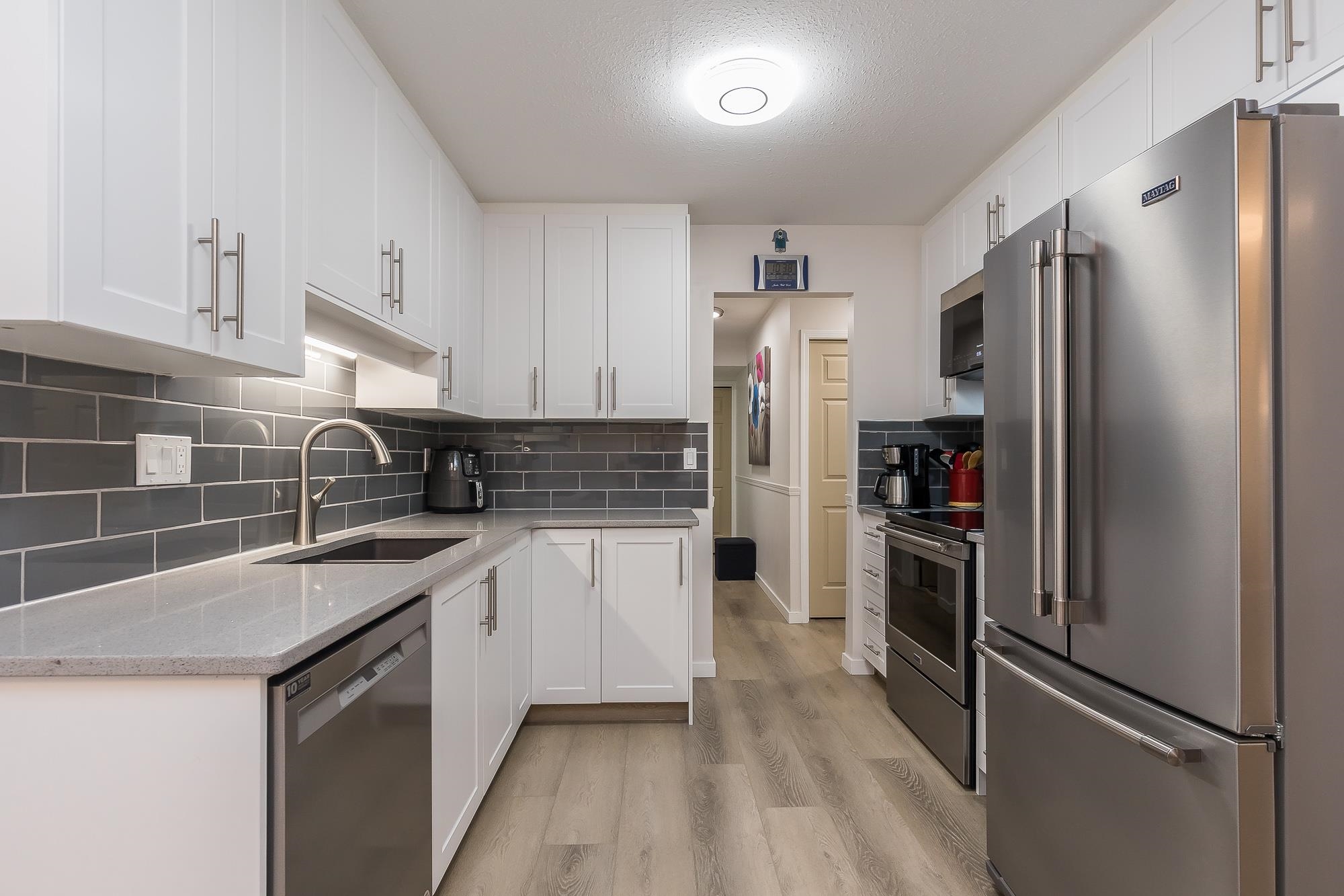 110-32823 Landeau Place, Abbotsford, BC, V2S 6S6