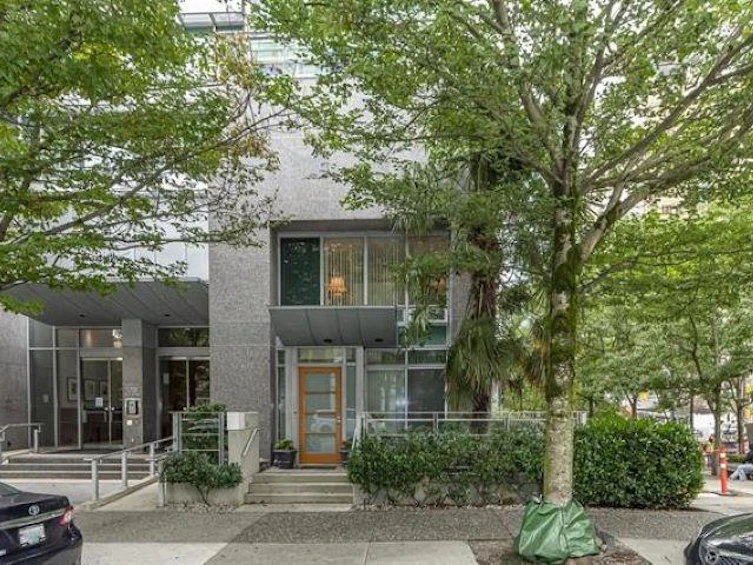 1201 Alberni Street, Vancouver, BC, V6E 4R4