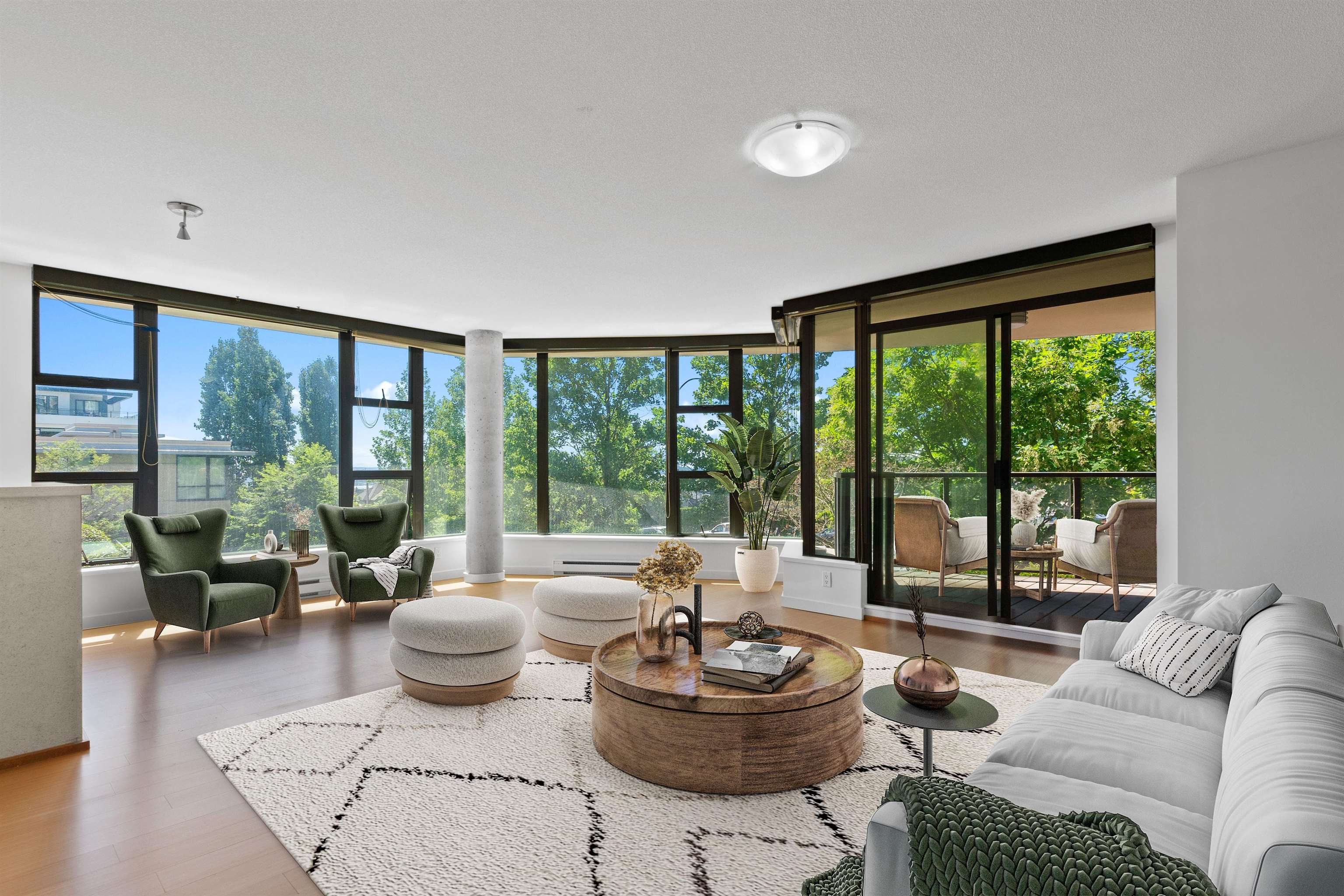 205-683 W Victoria Park, North Vancouver, BC, V7M 0A2