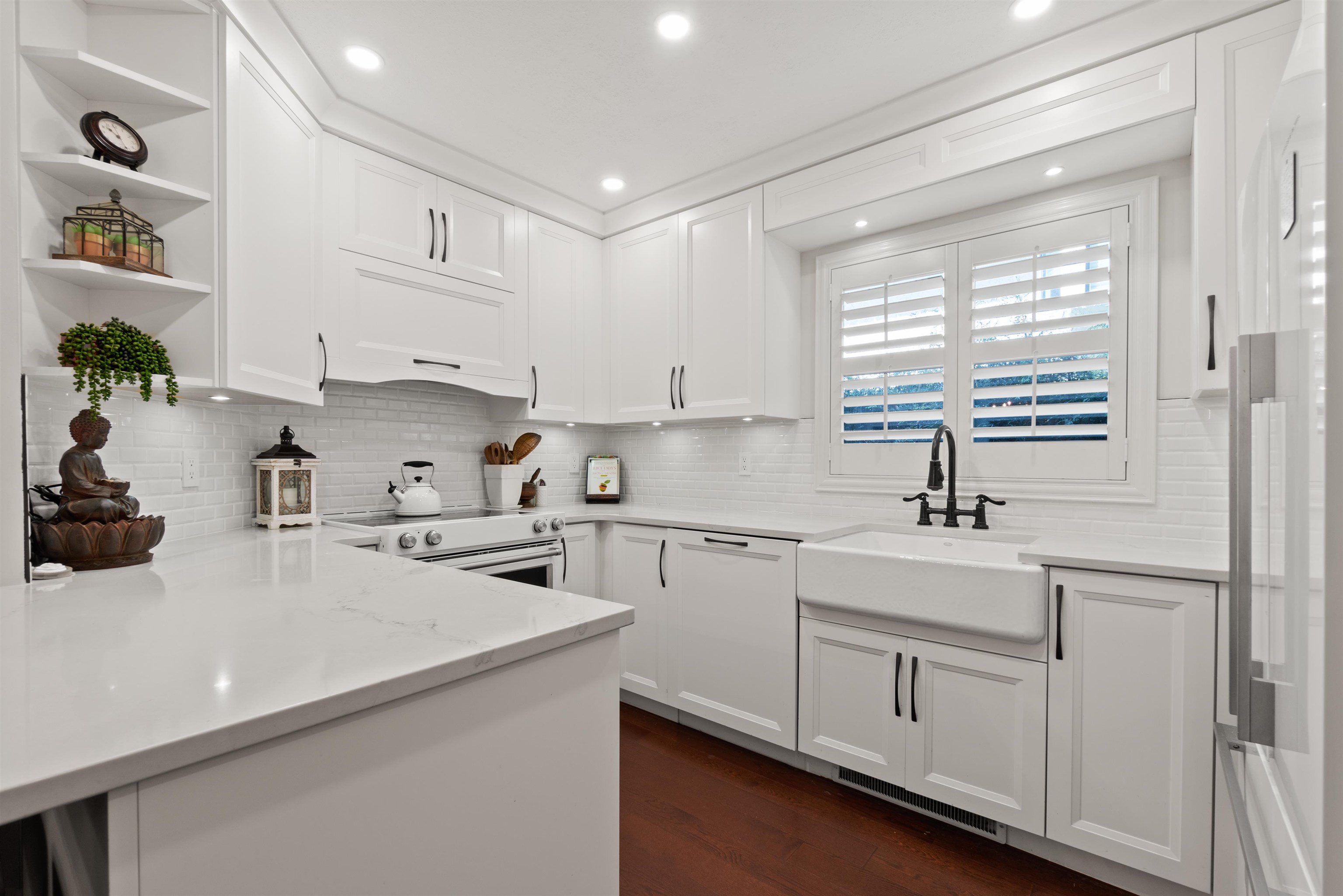 258 W 4th Street, North Vancouver, BC, V7M 1H7
