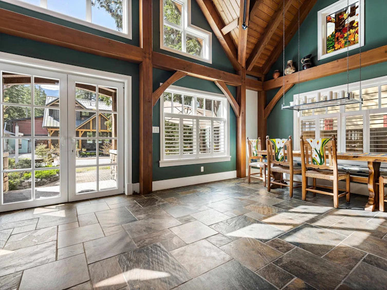 355 Pine Street, Cultus Lake, BC, V2R 4Y9