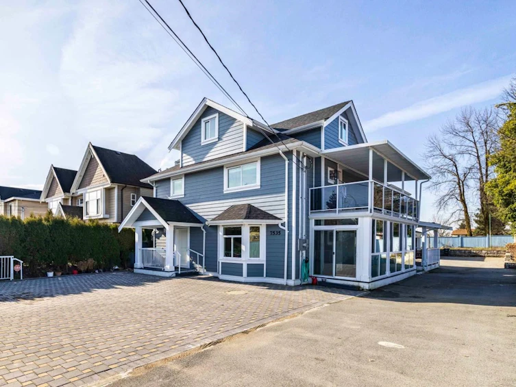 7535 Burgess Street, Burnaby, BC, V3N 3H9
