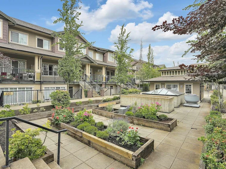 125-13958 108 Avenue, Surrey, BC, V3T 0B4