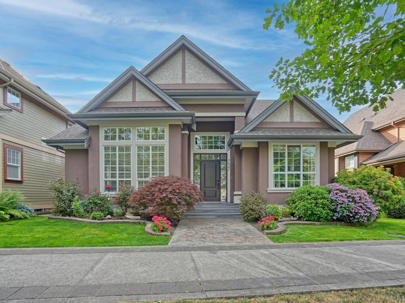 5847 Garrison Boulevard, Chilliwack BC V2R 5X9