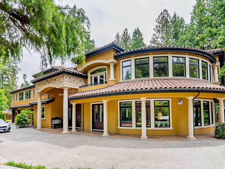13216 Crescent Road, Surrey, BC, V4P 1K4