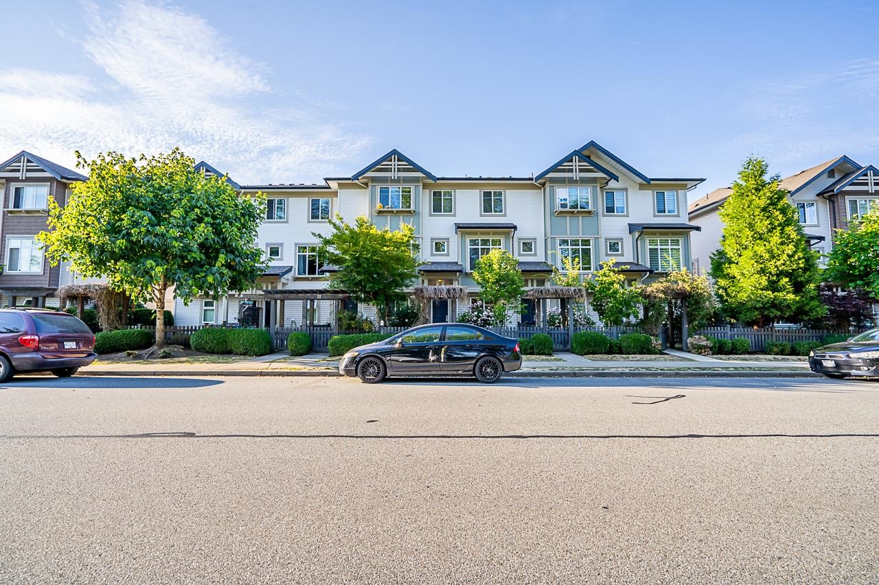 12-8418 163 Street, Surrey, BC, V4N 1E2
