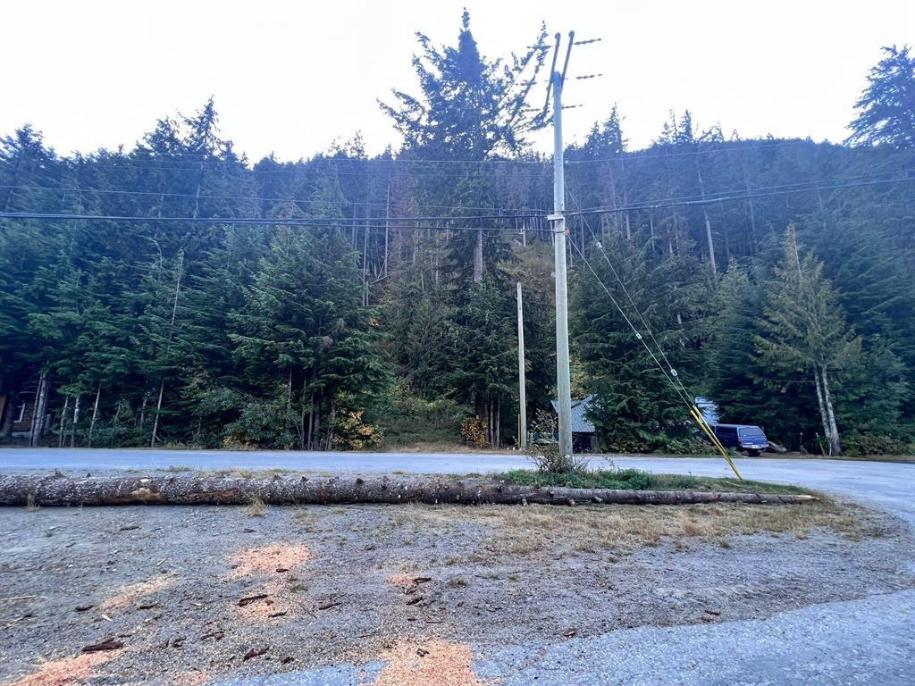 15211 Cedar Boulevard, Hope, BC, V0X 1L5