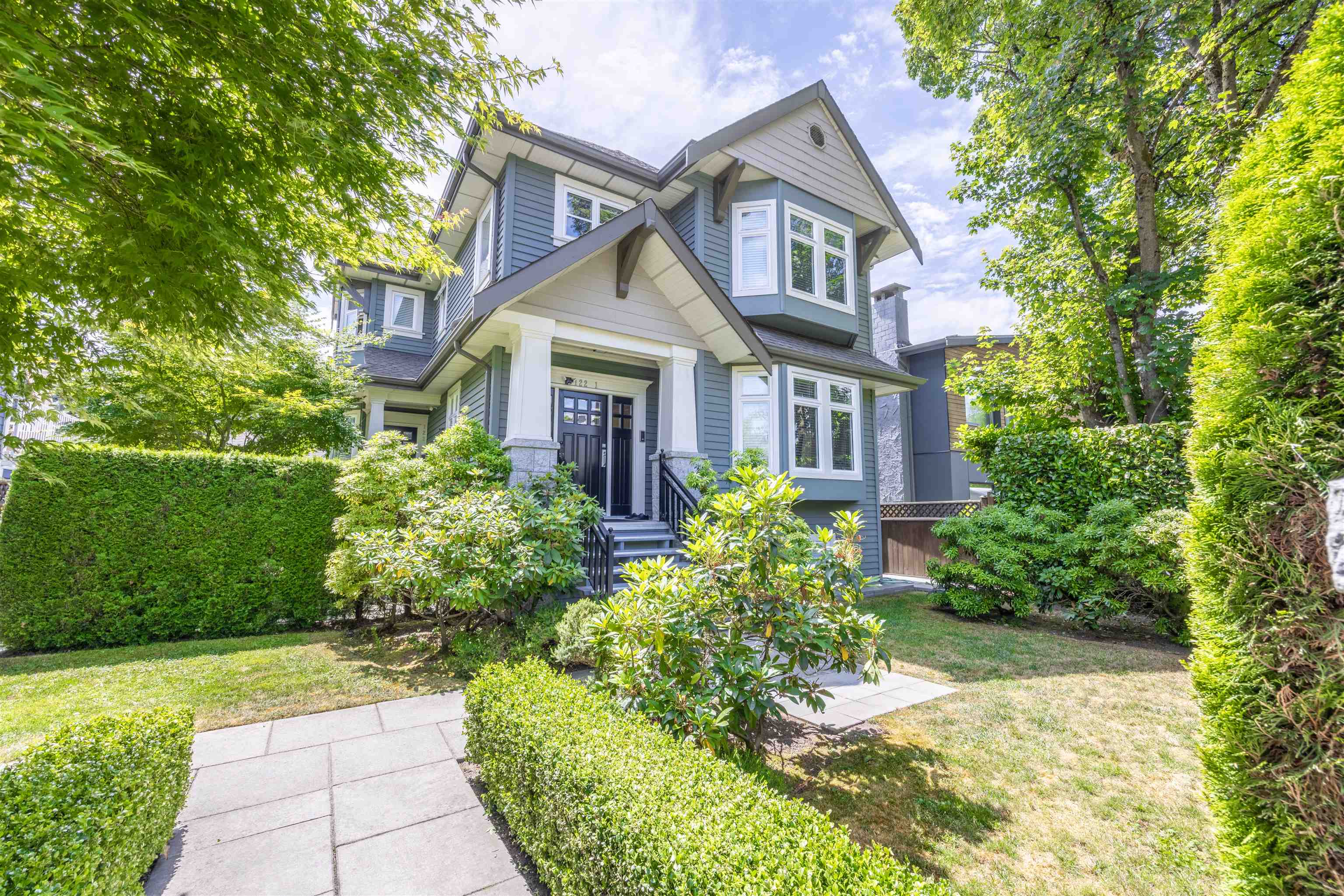1-122 W 12th Avenue, Vancouver, BC, V5Y 1T7