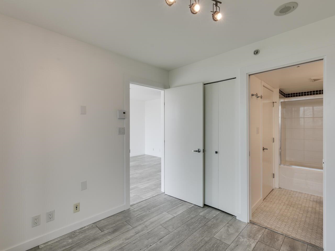 1602-555 Delestre Avenue, Coquitlam, BC, V3K 0A9 - 20