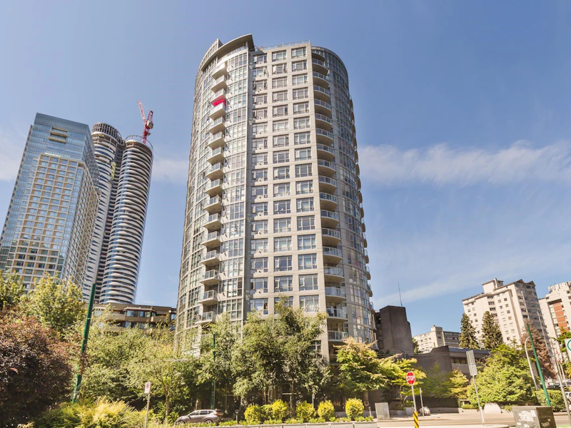 601 - 1050 Smithe Street, Vancouver BC V6E 4T4
