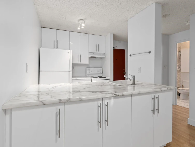 609-1040 Pacific Street, Vancouver, BC, V6E 4C1